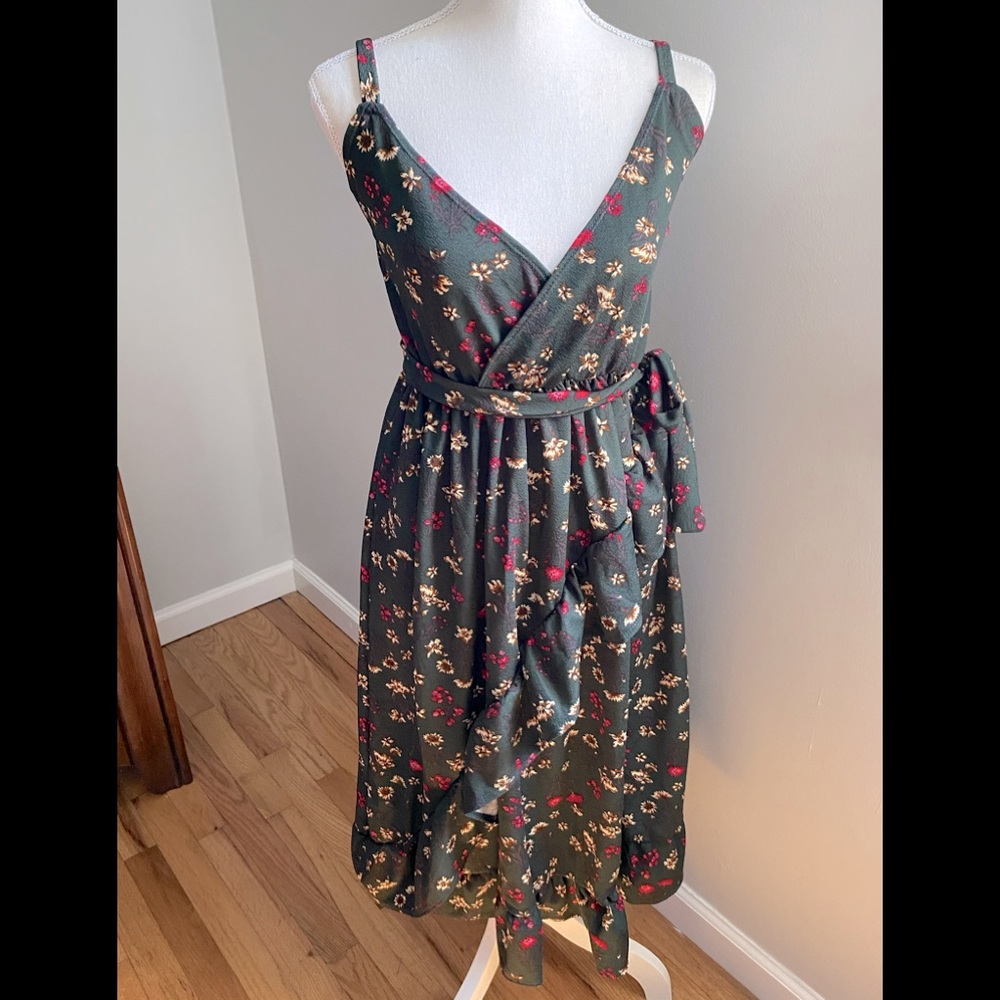 Dark Green Floral Sundress Size XS / S